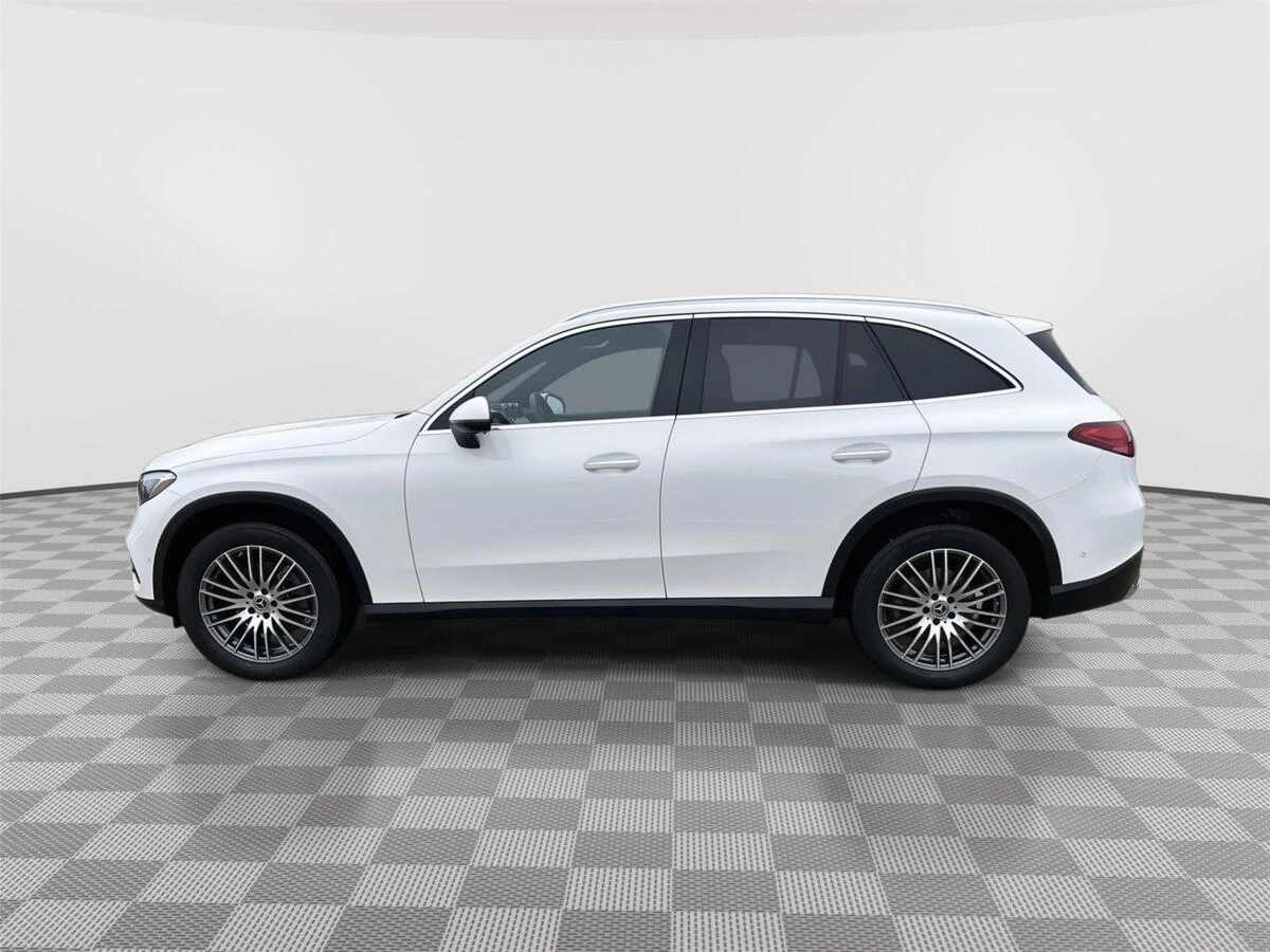 2026 Mercedes-Benz GLC 6