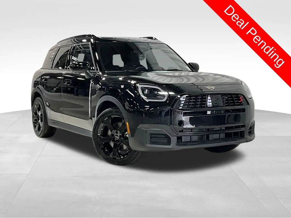 2025 MINI Countryman S's photo