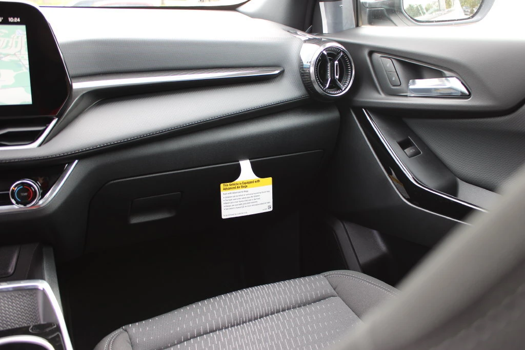 2027 Chevrolet Equinox LT - Photo 32