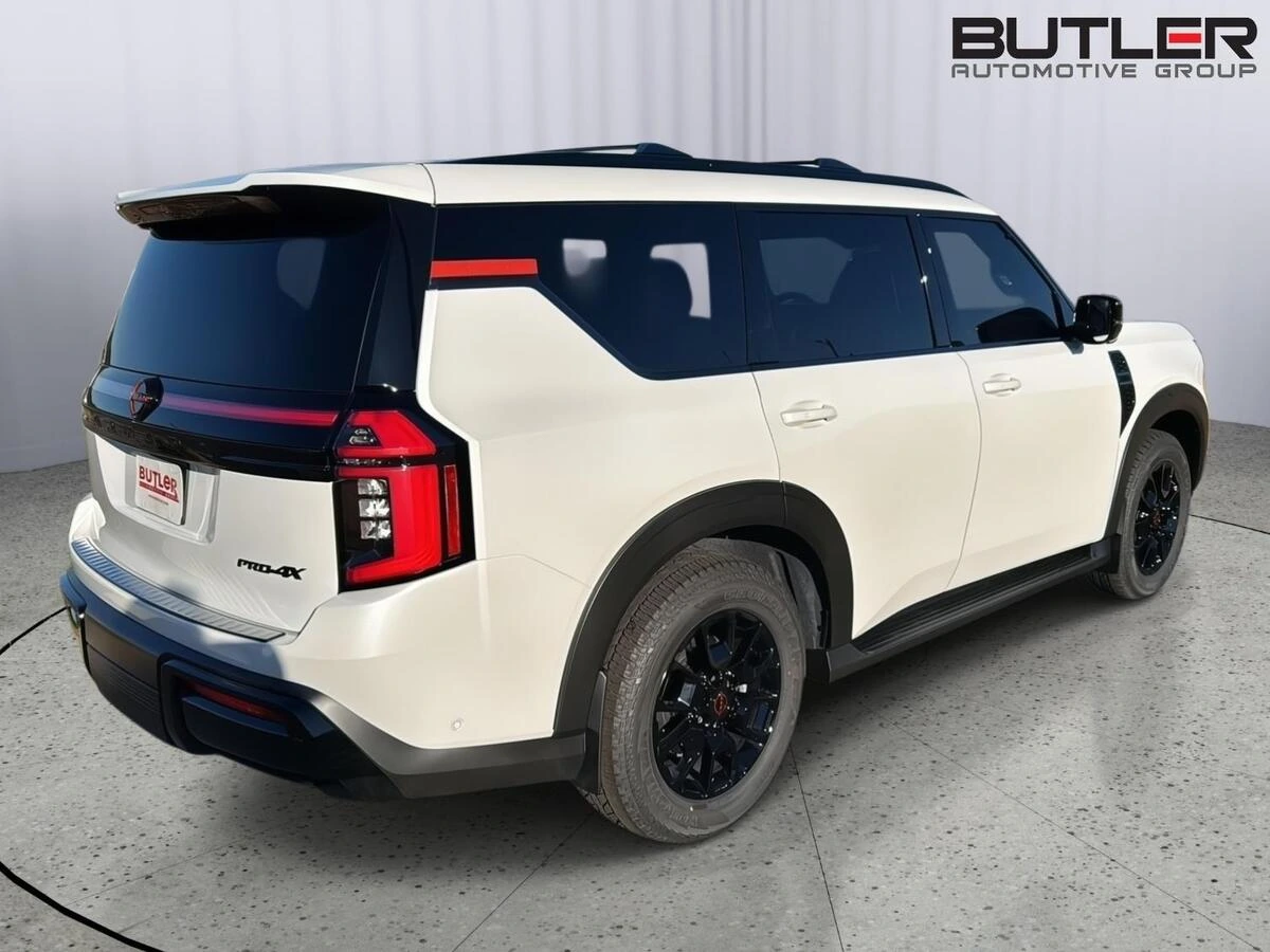 2026 Nissan Armada PRO-4X - Photo 6