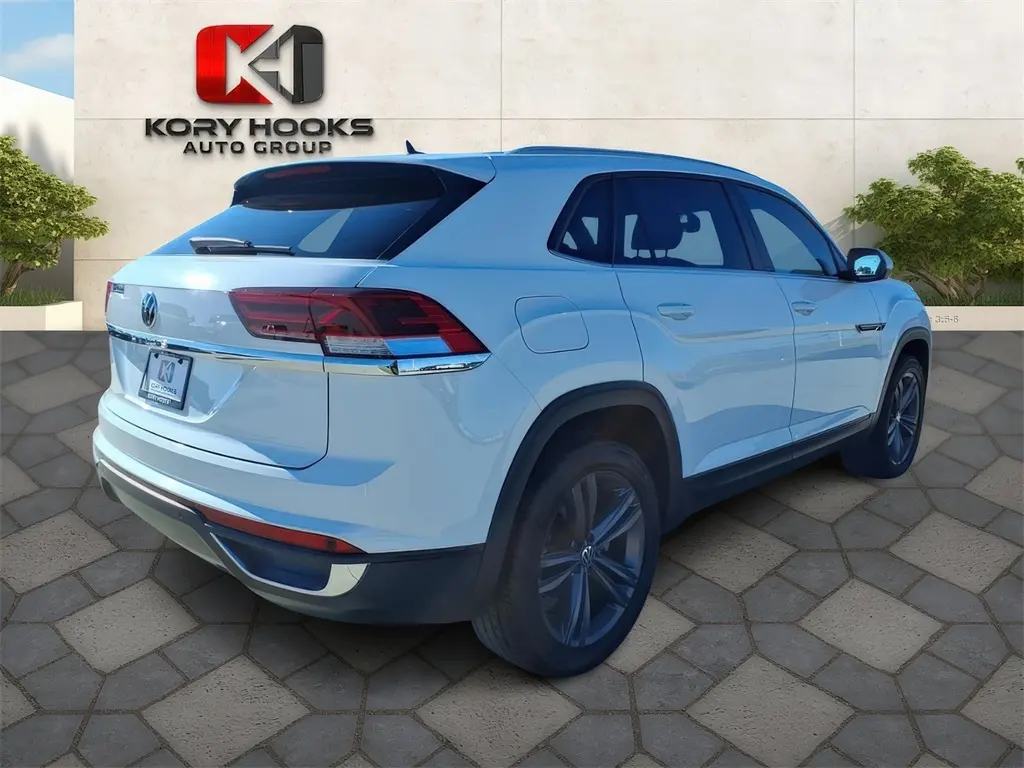 2022 Volkswagen Atlas Cross Sport SE Technology photo 4