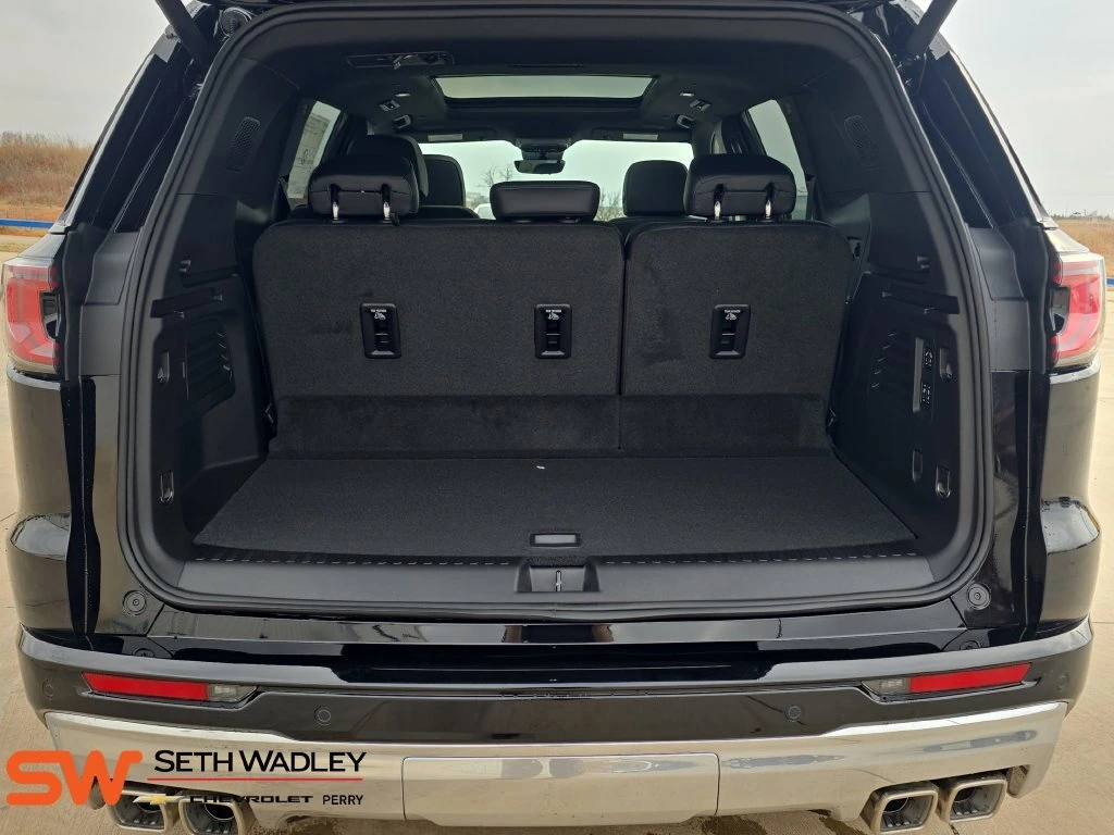 2026 GMC Acadia Denali - Photo 13