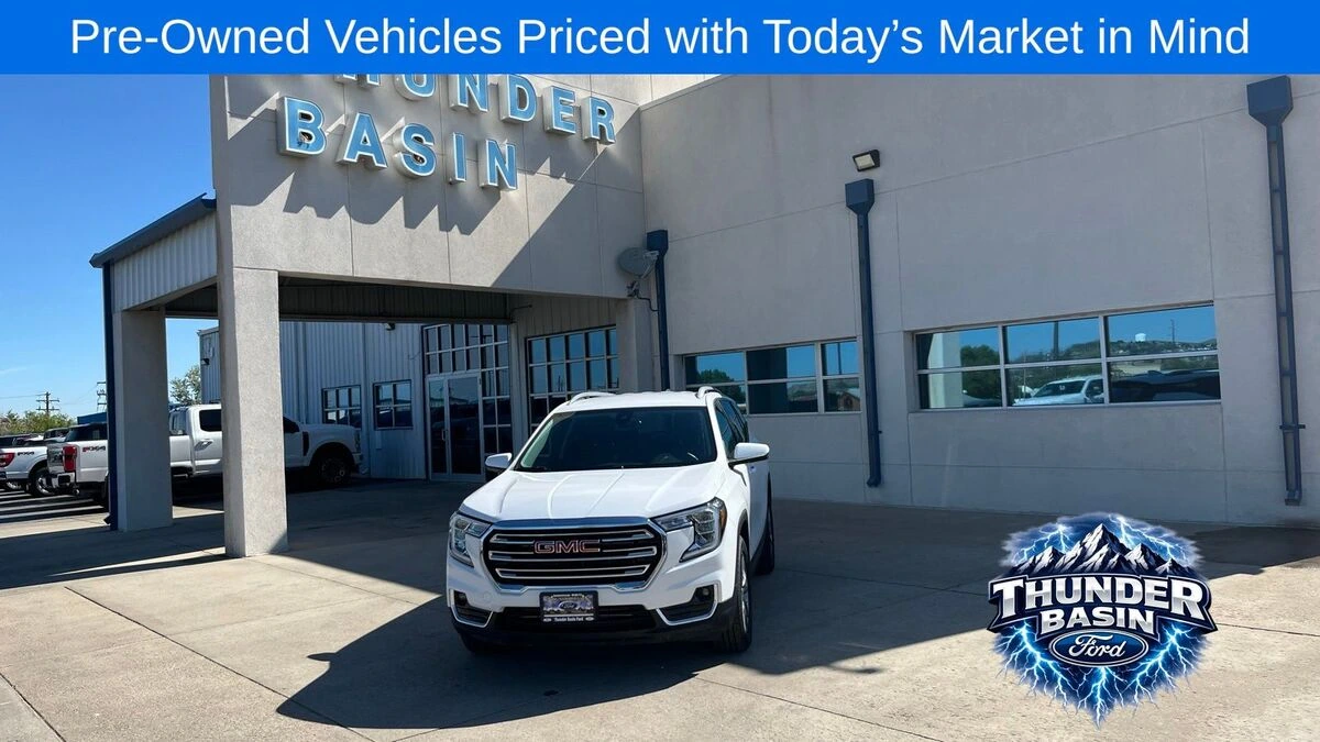 2024 GMC Terrain SLT AWD's photo