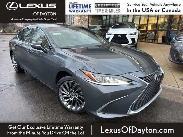 2025 Lexus ES Hybrid 300h Luxury's photo