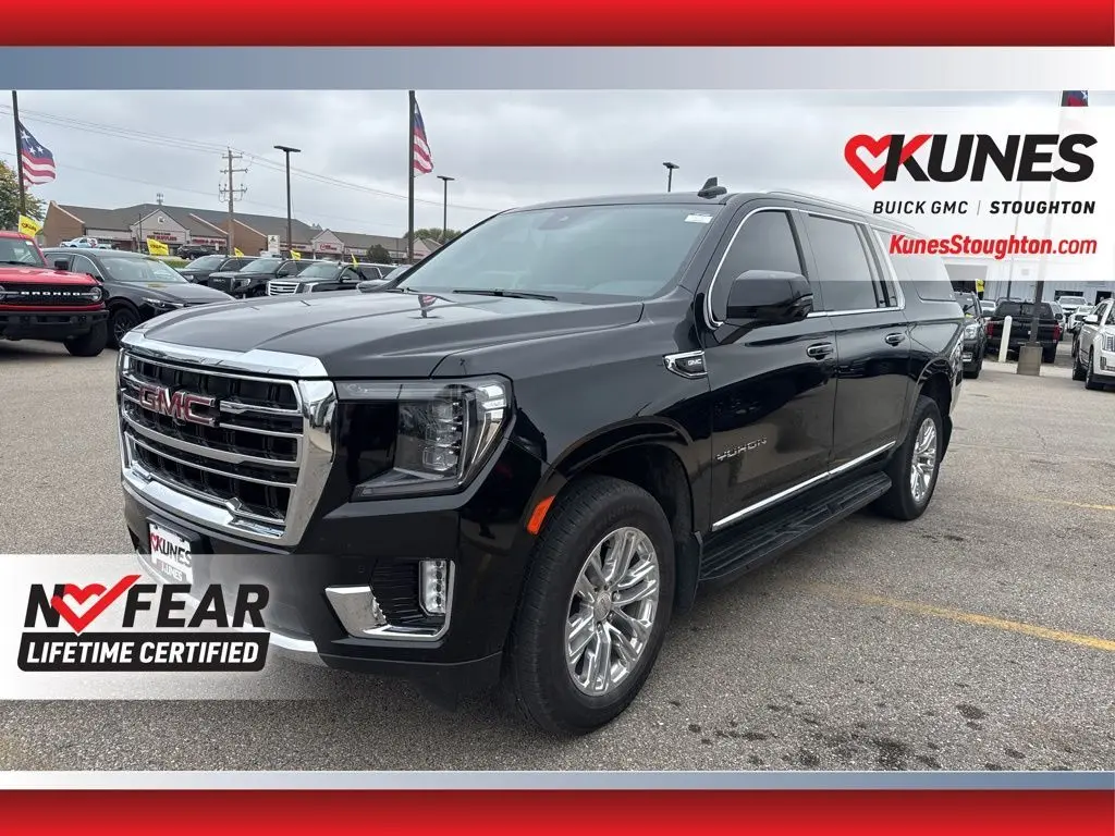 2023 Gmc Yukon XL SLT photo 3
