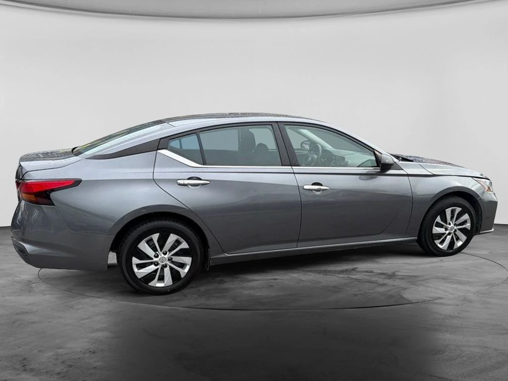 2024 Nissan Altima S - Photo 11