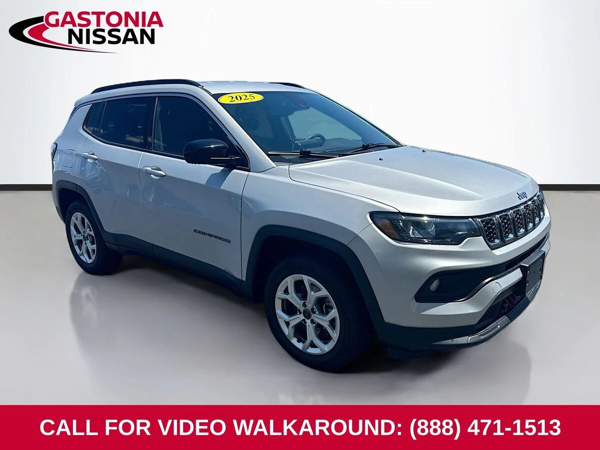 2025 Jeep Compass Latitude 4X4's photo