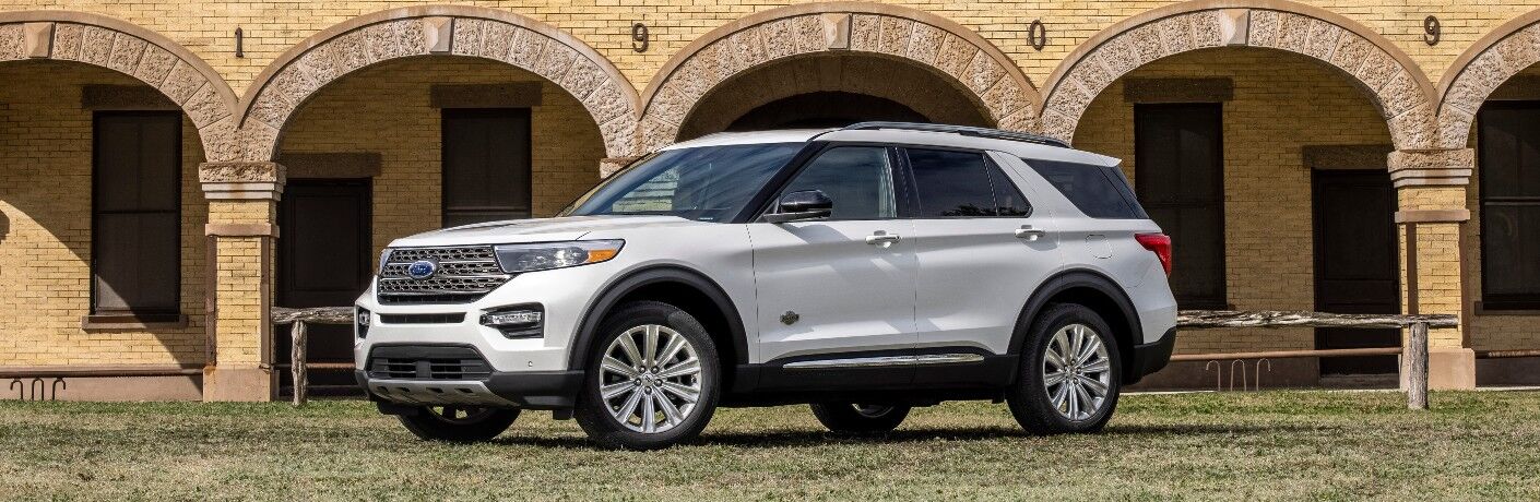 side view of a white 2021 Ford Explorer King Ranch