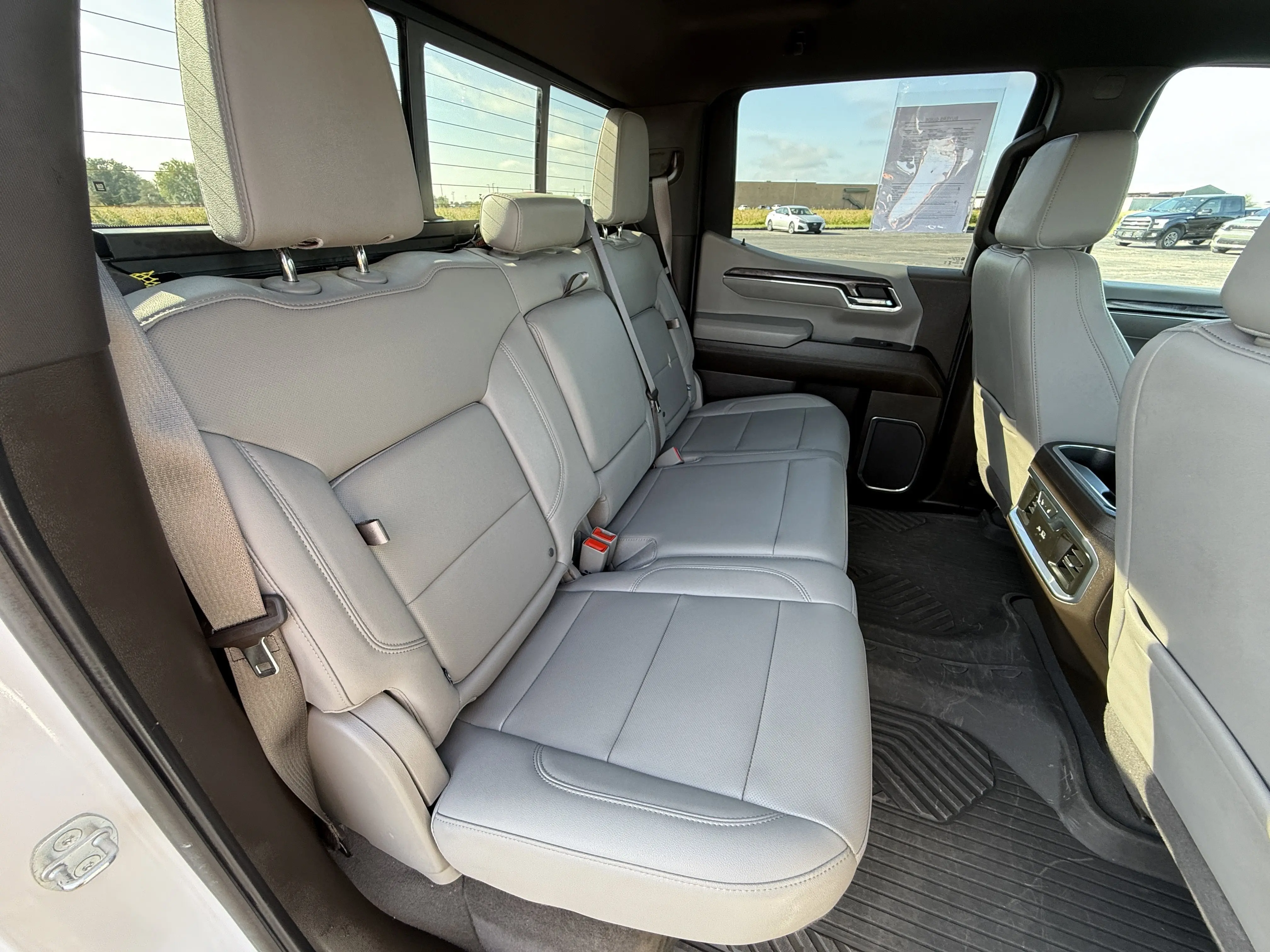 2024 Chevrolet Silverado 1500 LTZ photo 12