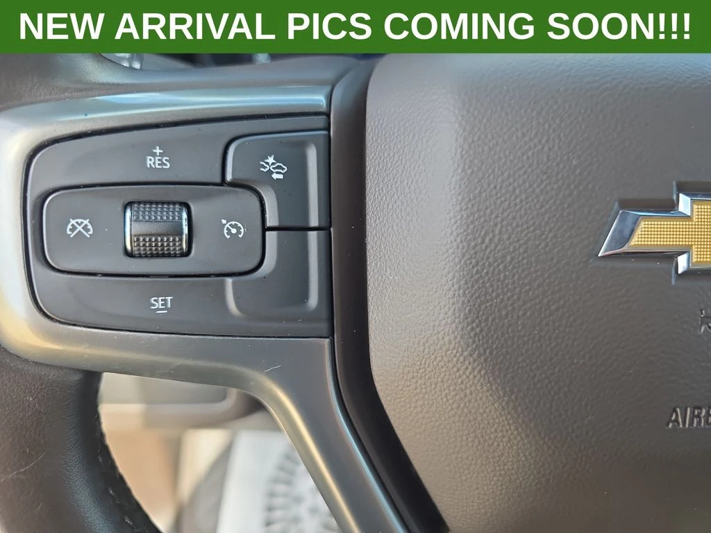 2024 Chevrolet Suburban LT - Photo 18