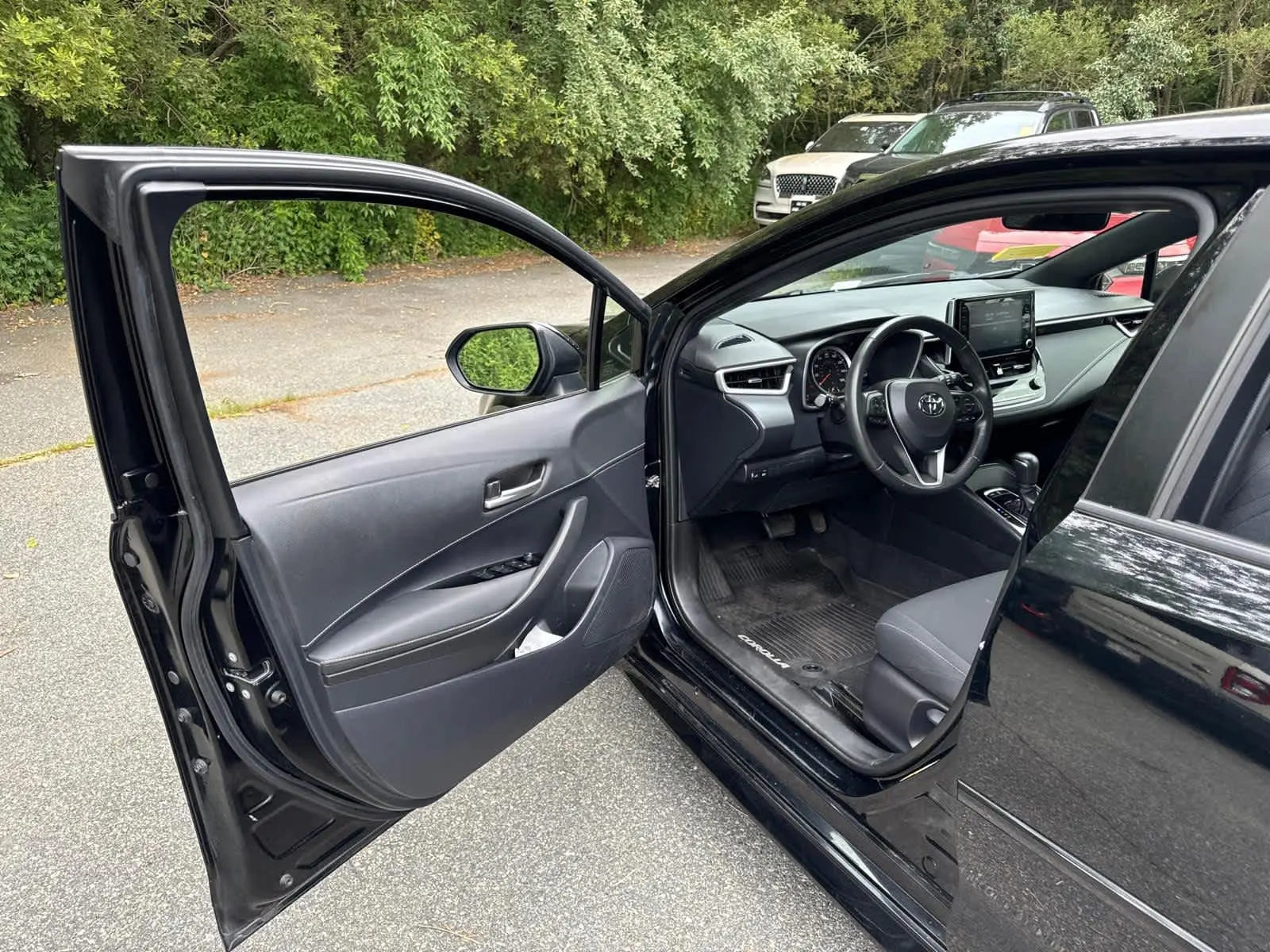 2022 Toyota Corolla SE photo 11