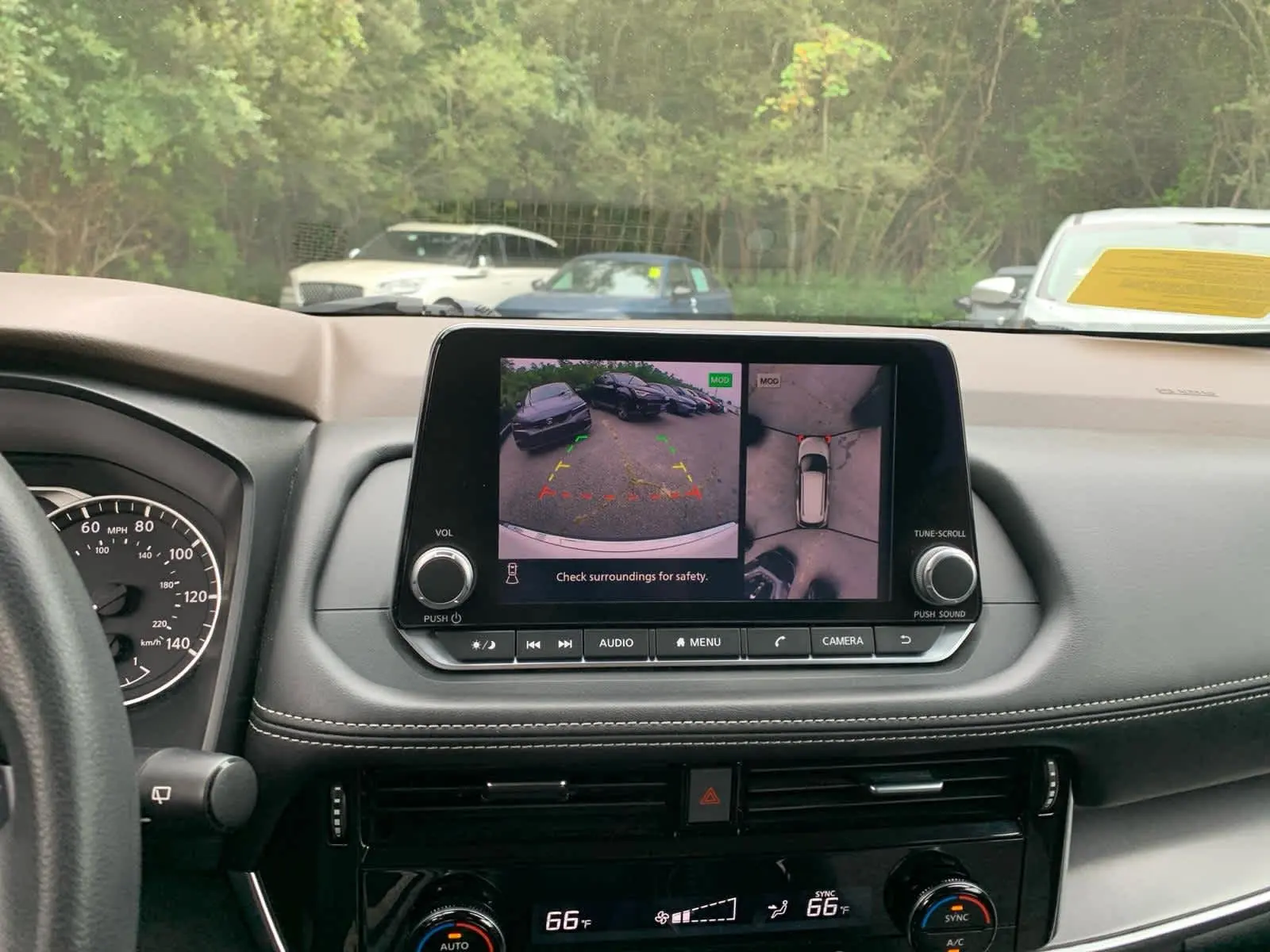 2021 Nissan Rogue SV photo 26