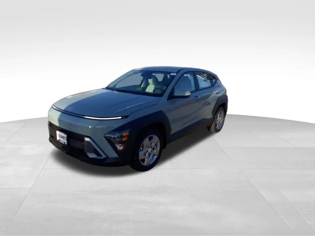 2026 Hyundai Kona SE photo 3