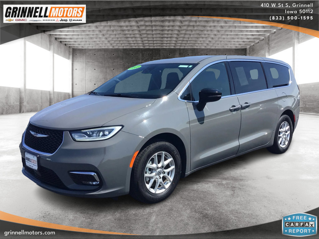 2025 Chrysler Pacifica Select