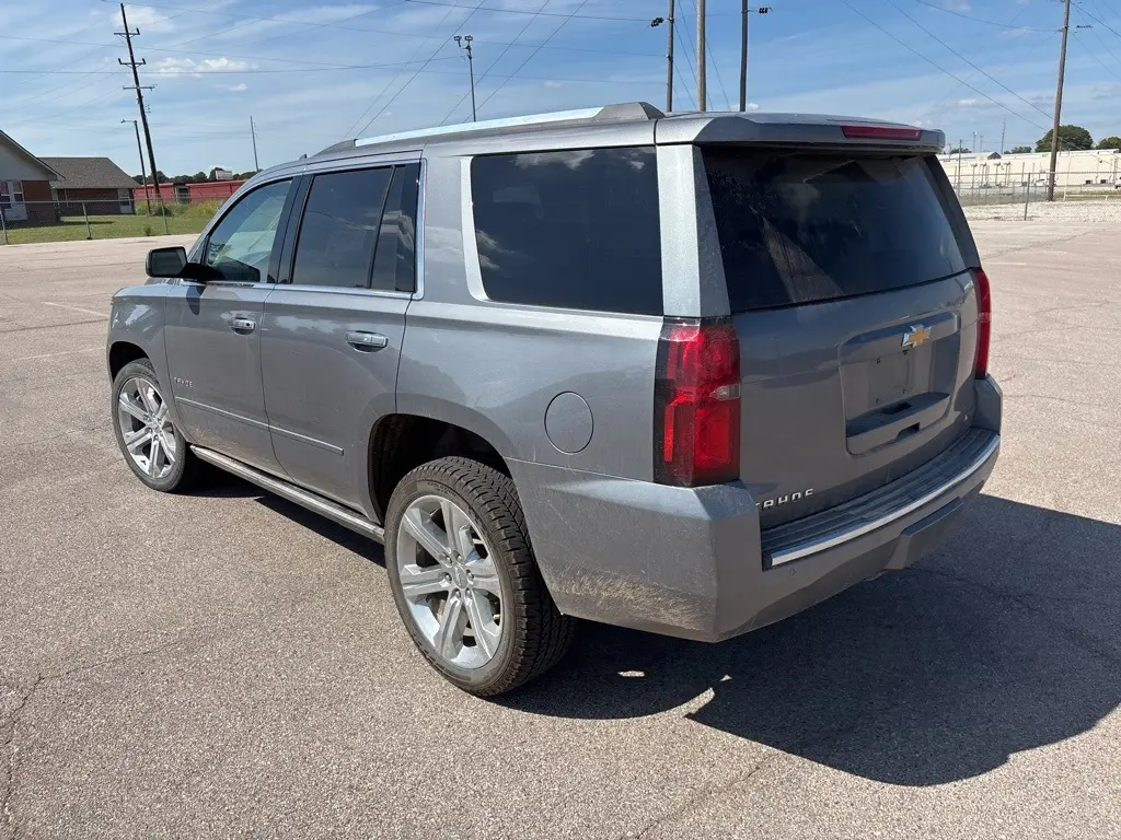 2018 Chevrolet Tahoe Premier photo 3