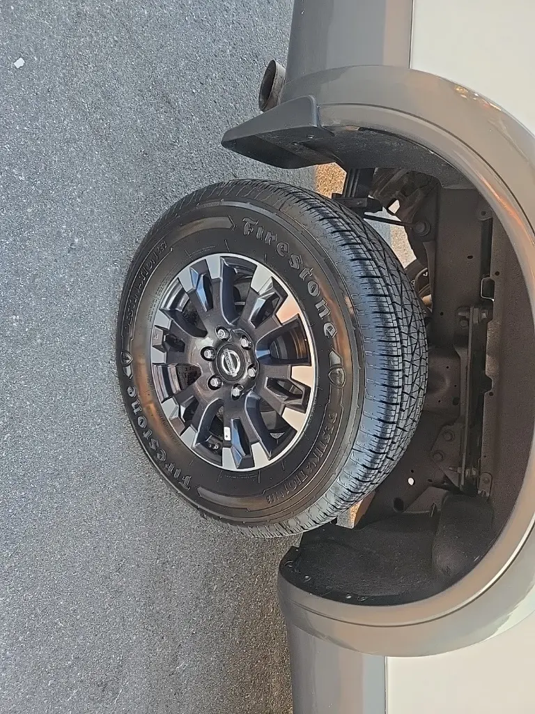 2017 Nissan Titan PRO-4X photo 4