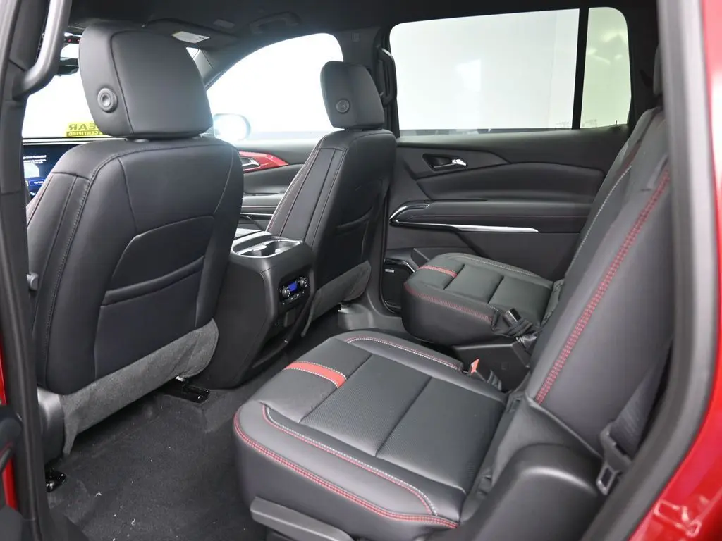 2026 Chevrolet Traverse RS photo 12