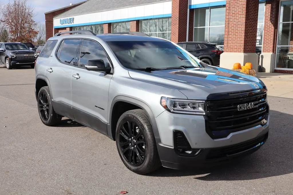 2023 Gmc Acadia SLT photo 2