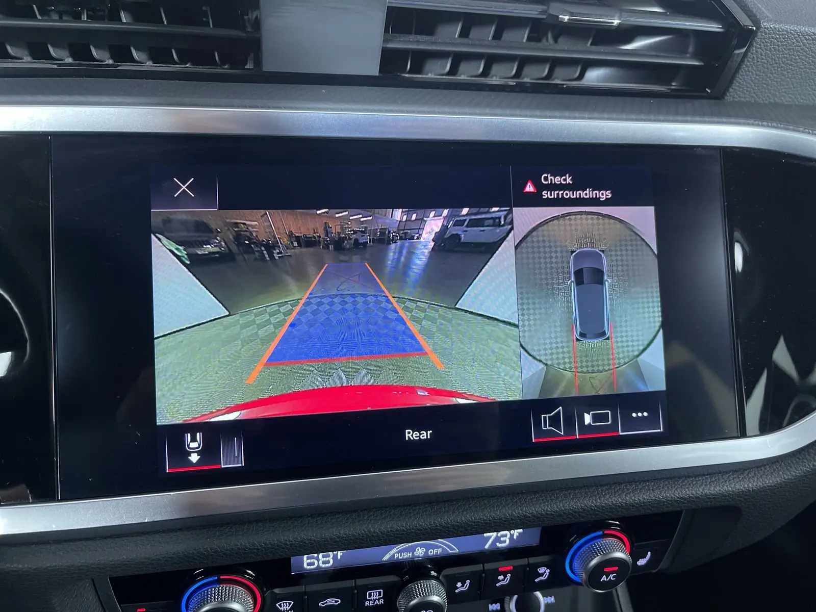 2022 Audi Q3 Premium Plus 40 TFSI photo 17