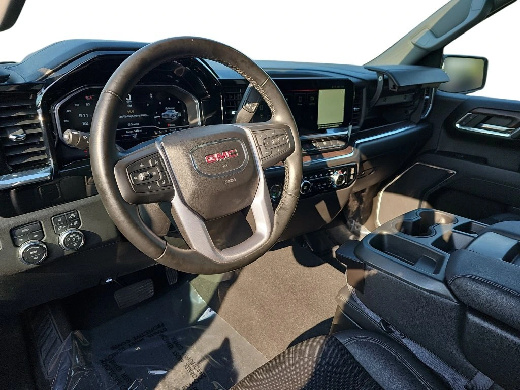 2024 GMC Sierra 1500 SLT - Photo 16