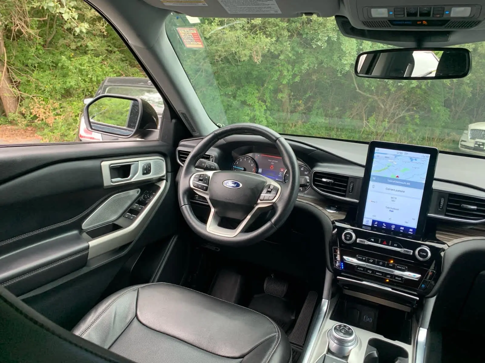 2022 Ford Explorer Limited photo 31