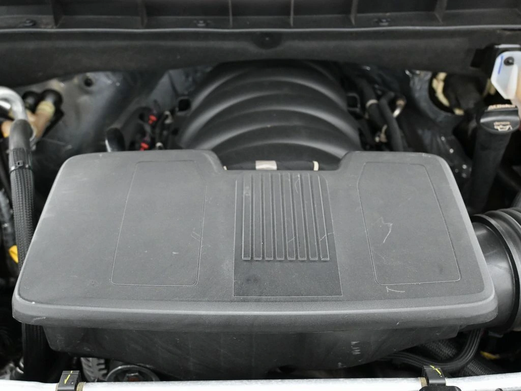 2024 GMC Yukon Denali - Photo 42