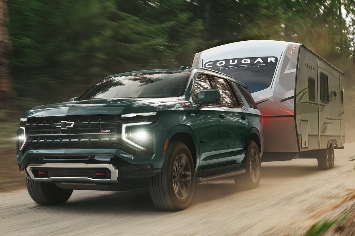 2026 Chevrolet Tahoe Exterior Driver Side Front Angle while Towing