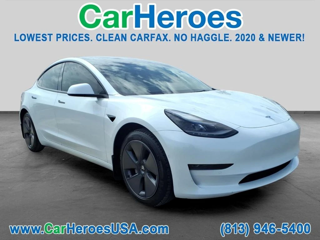 2022 Tesla Model 3 Standard Range Plus's photo