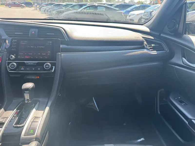 2019 Honda Civic Sport photo 11