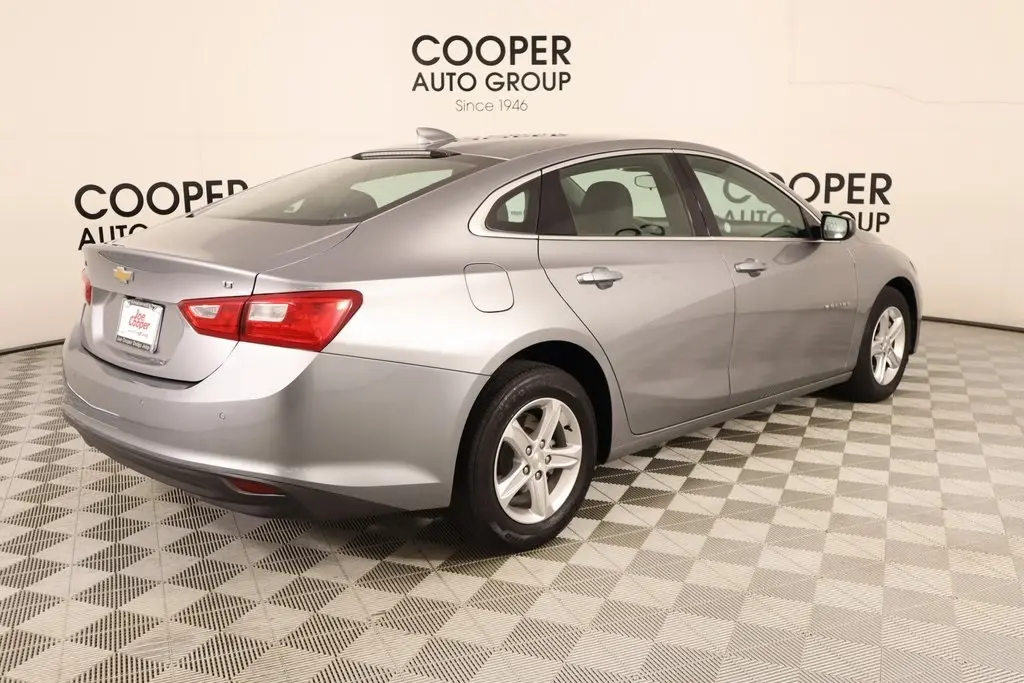 2024 Chevrolet Malibu 1LT photo 9