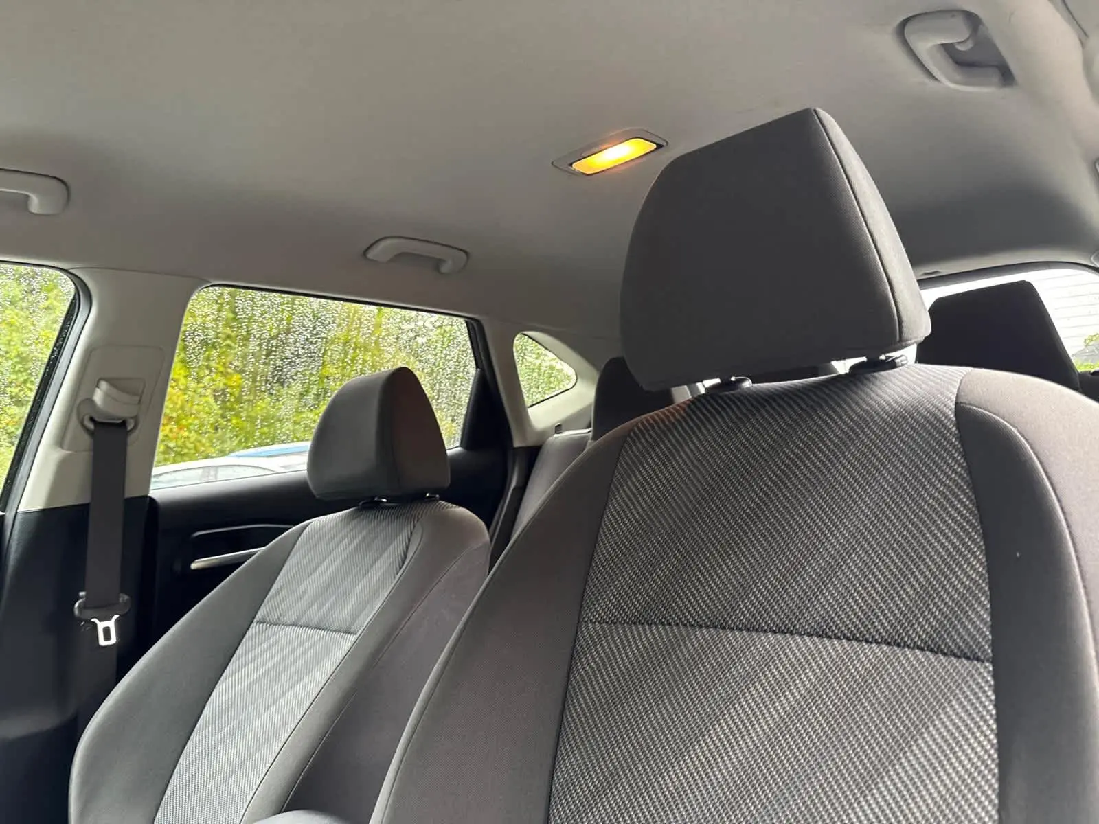 2022 Kia Seltos LX photo 9