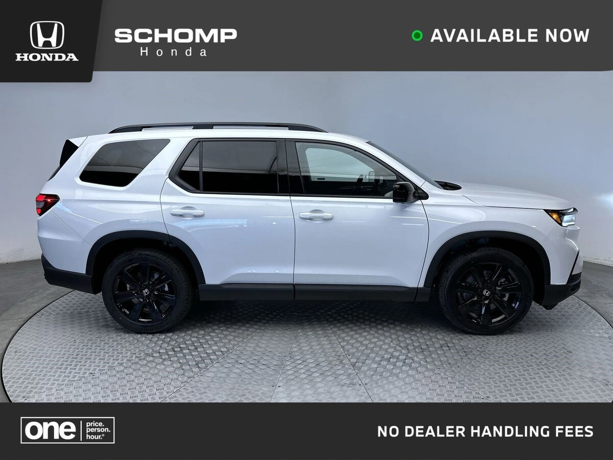 2025 Honda Pilot Black Edition's photo