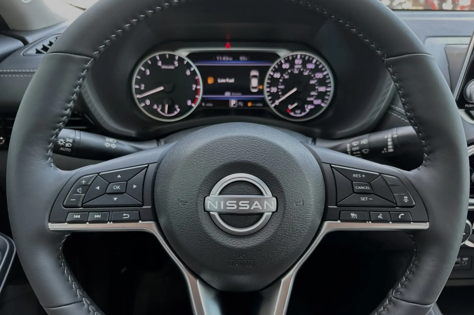 2025 Nissan Sentra SV photo 18