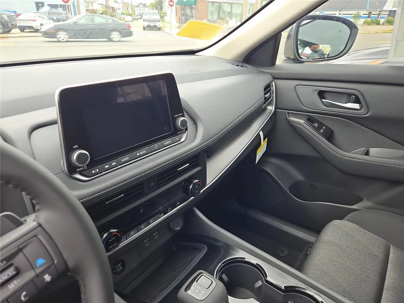 2026 Nissan Rogue SV photo 8