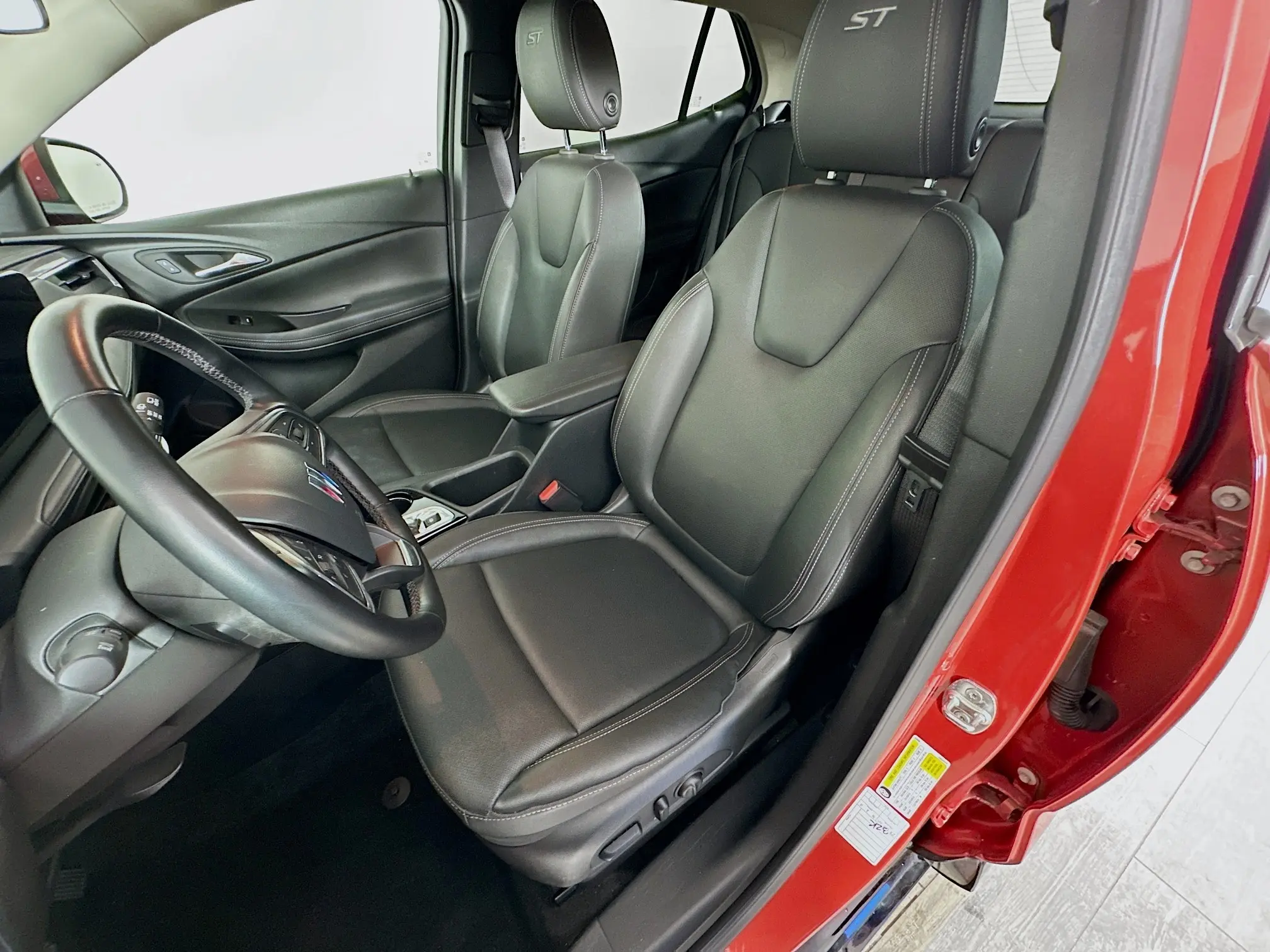 2024 Buick Encore GX Sport Touring photo 19