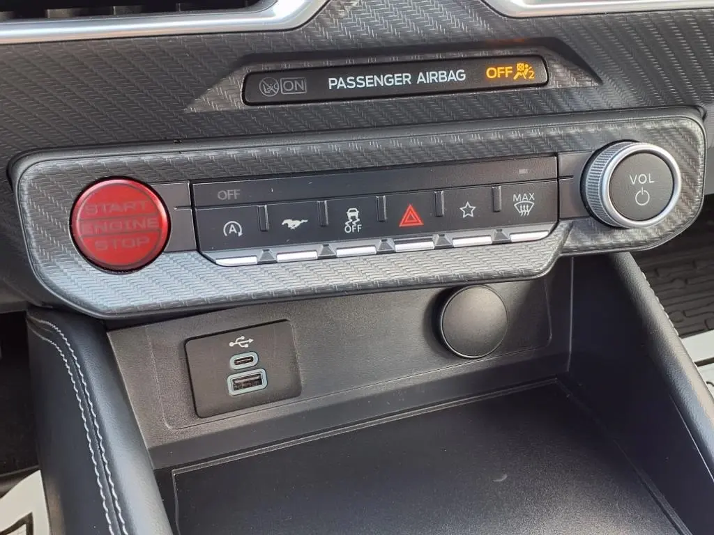 2025 Ford Mustang GT Premium photo 23