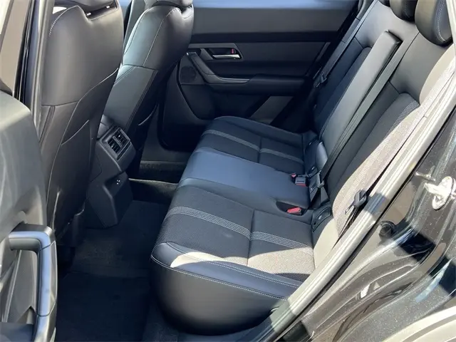 2023 Mazda CX-50 2.5 Preferred Plus photo 18