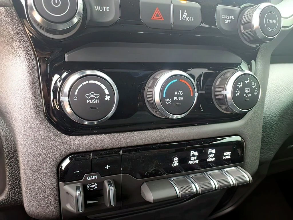 2026 RAM 1500 Tradesman - Photo 9