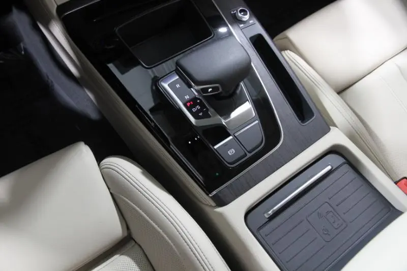 2024 Audi Q5 S line Premium Prestige photo 12