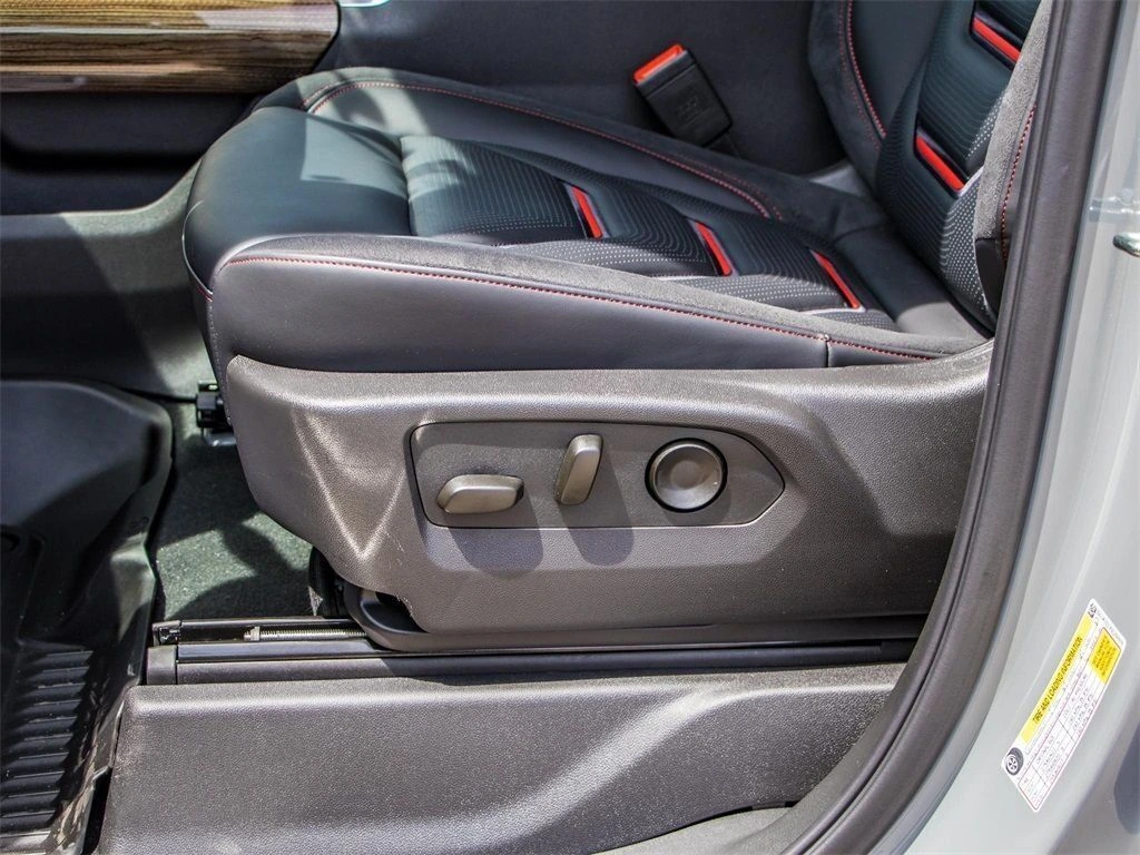 2025 Chevrolet Silverado 1500 RST - Photo 31