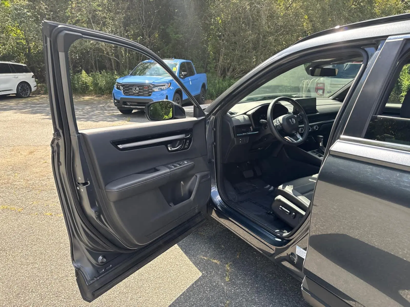 2024 Honda CR-V Hybrid Sport Touring photo 7