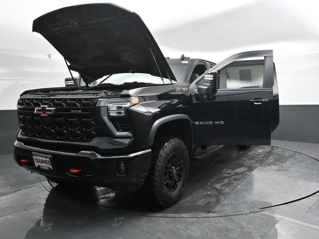 2024 Chevrolet Silverado 2500HD ZR2 - Photo 53
