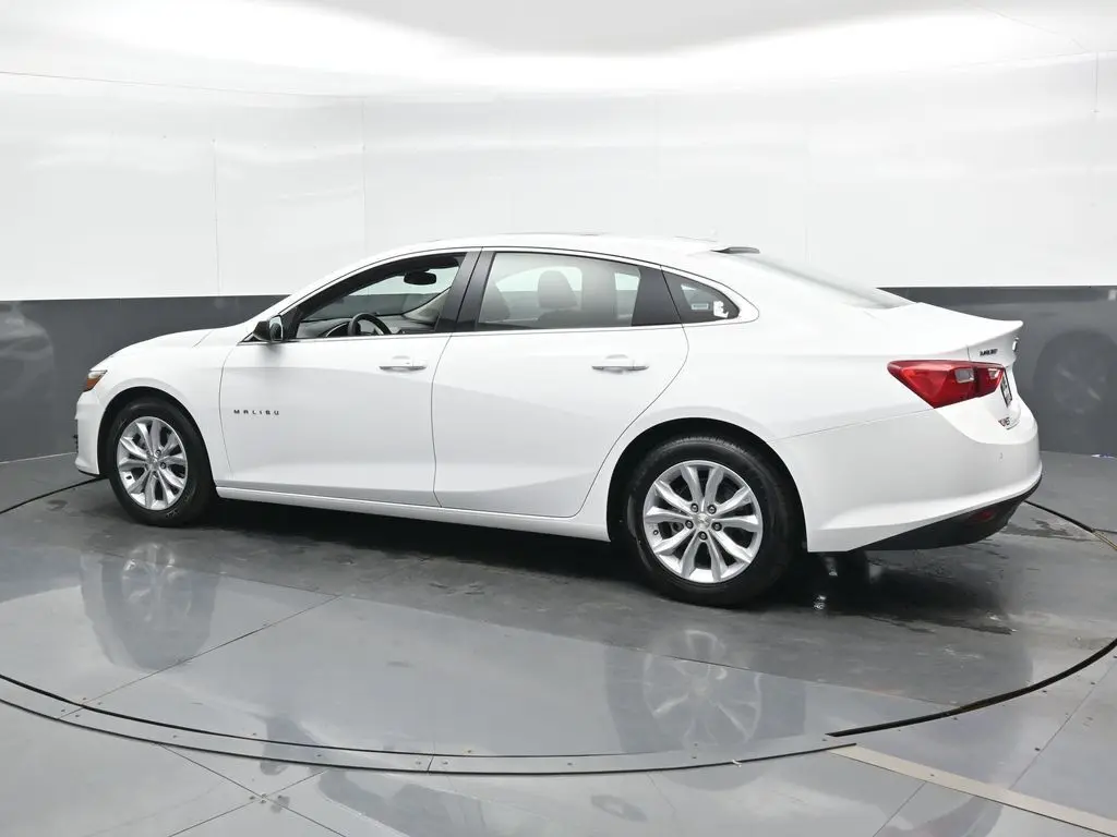 2024 Chevrolet Malibu 1LT photo 7