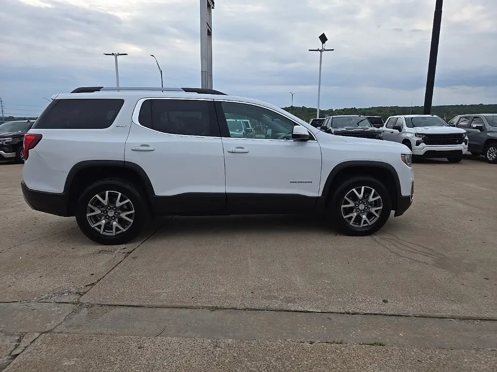 2023 Gmc Acadia SLT photo 4