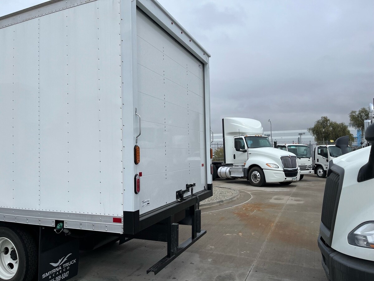 2024 Hino in Phoenix, AZ — photo 4