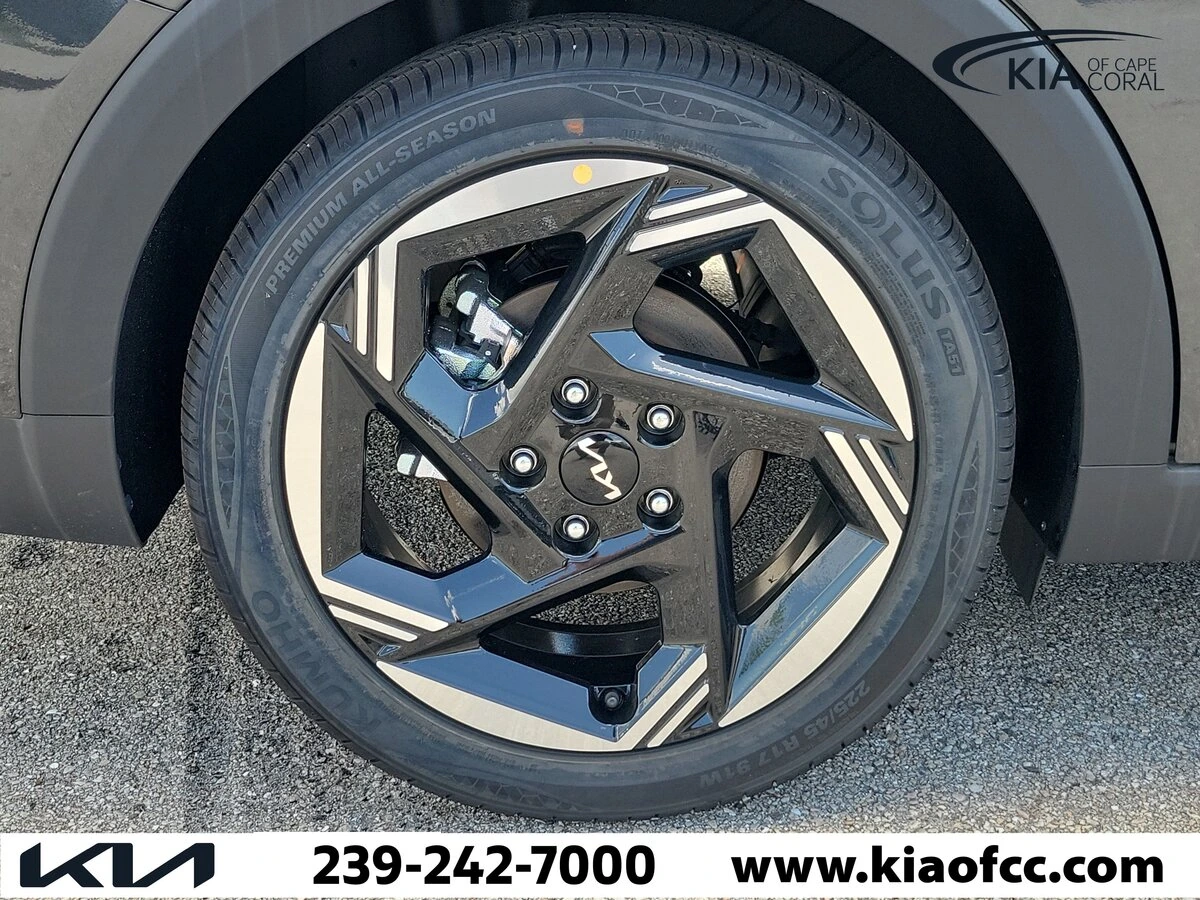 2025 Kia K4 EX - Photo 9