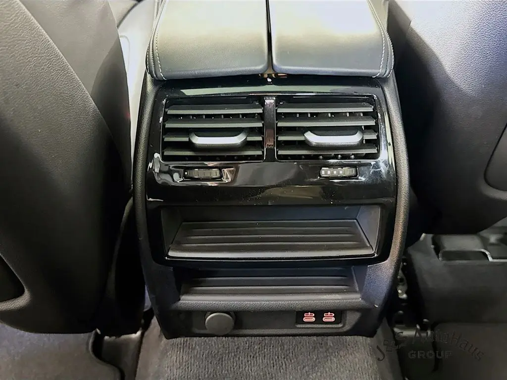 2022 Bmw M550i xDrive photo 30
