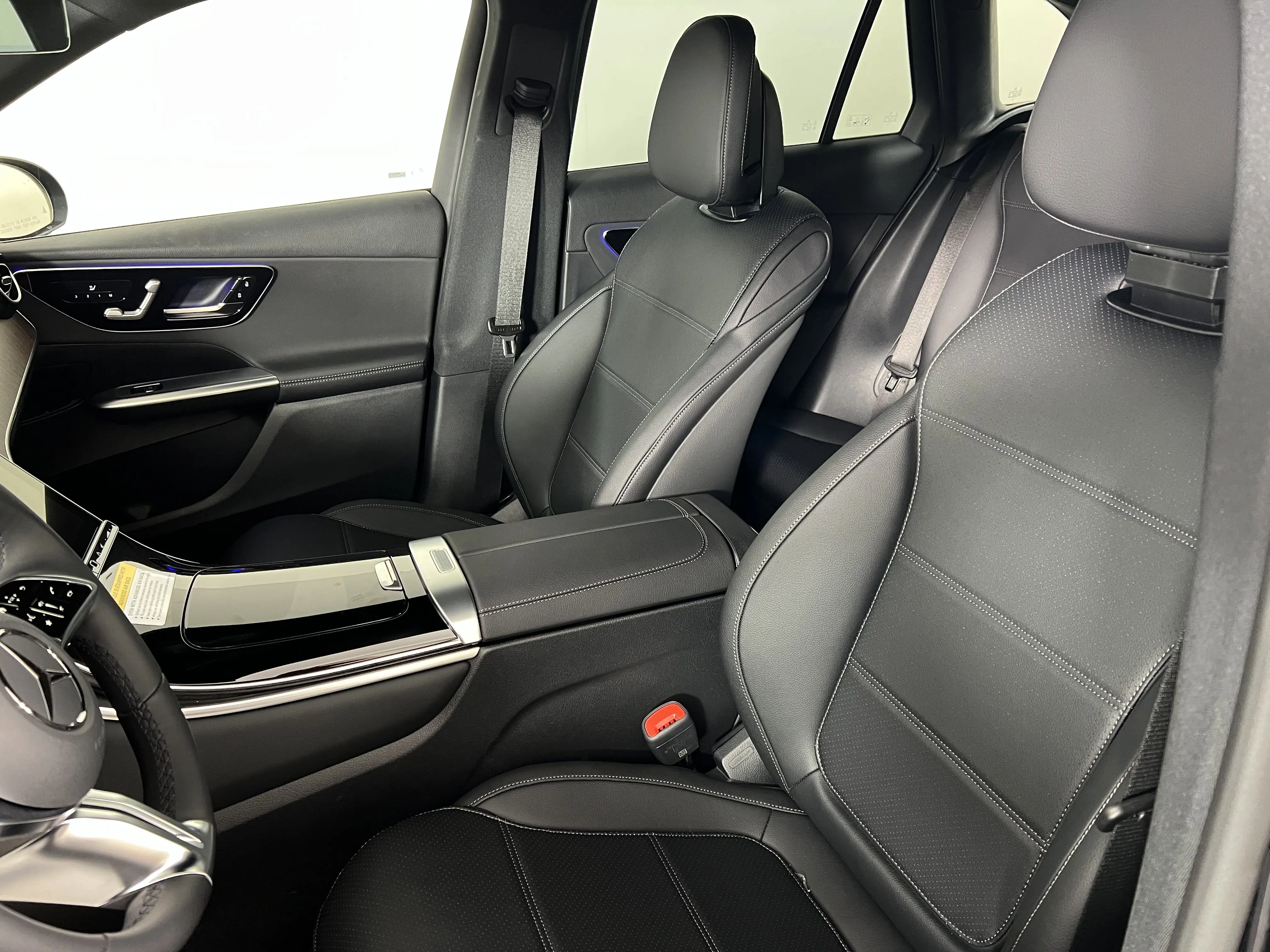 2026 Mercedes Benz GLC 300 4MATIC photo 12