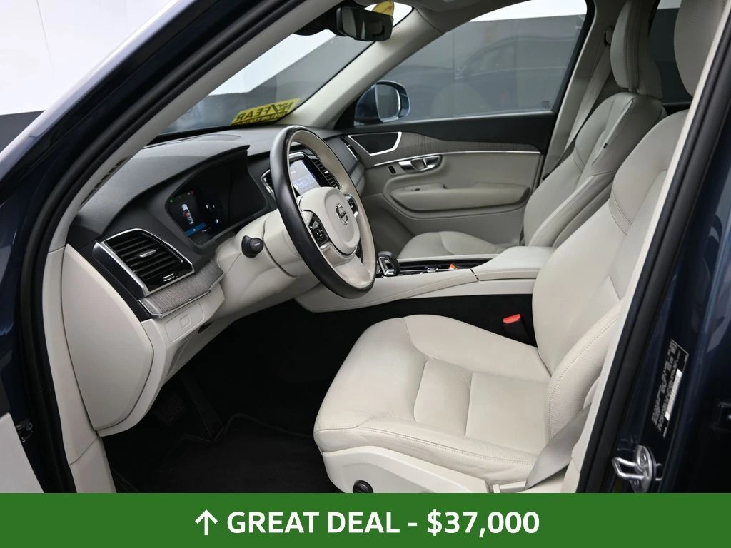 2023 Volvo - image 16