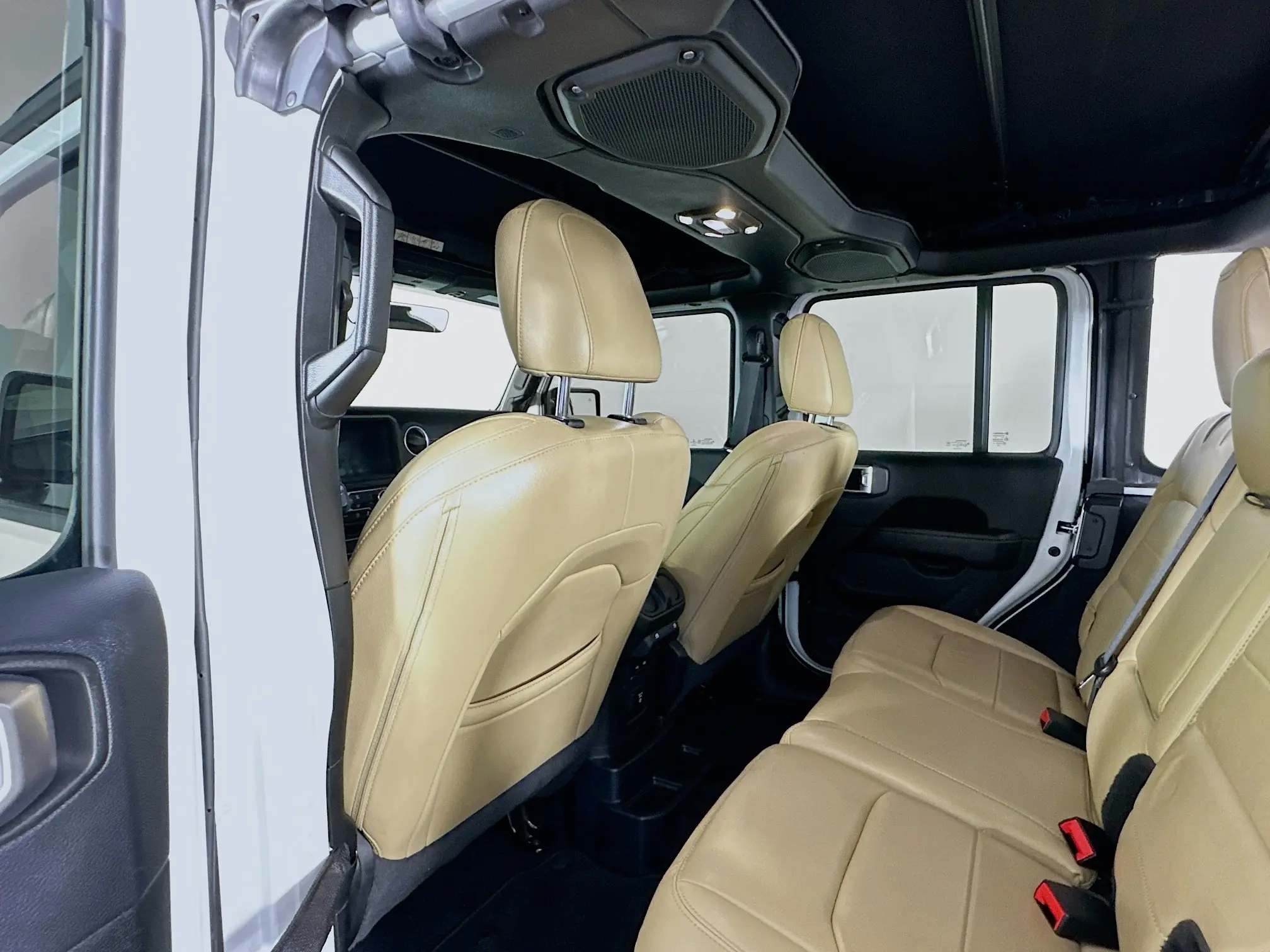 2019 Jeep Wrangler Unlimited Sahara photo 11